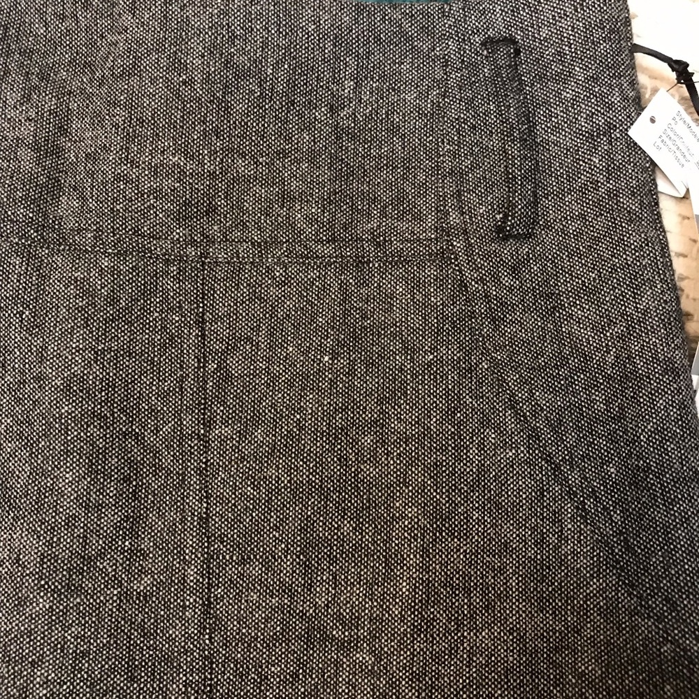 Sharp looking pencil skirt size 8 - Picture 2 of 4